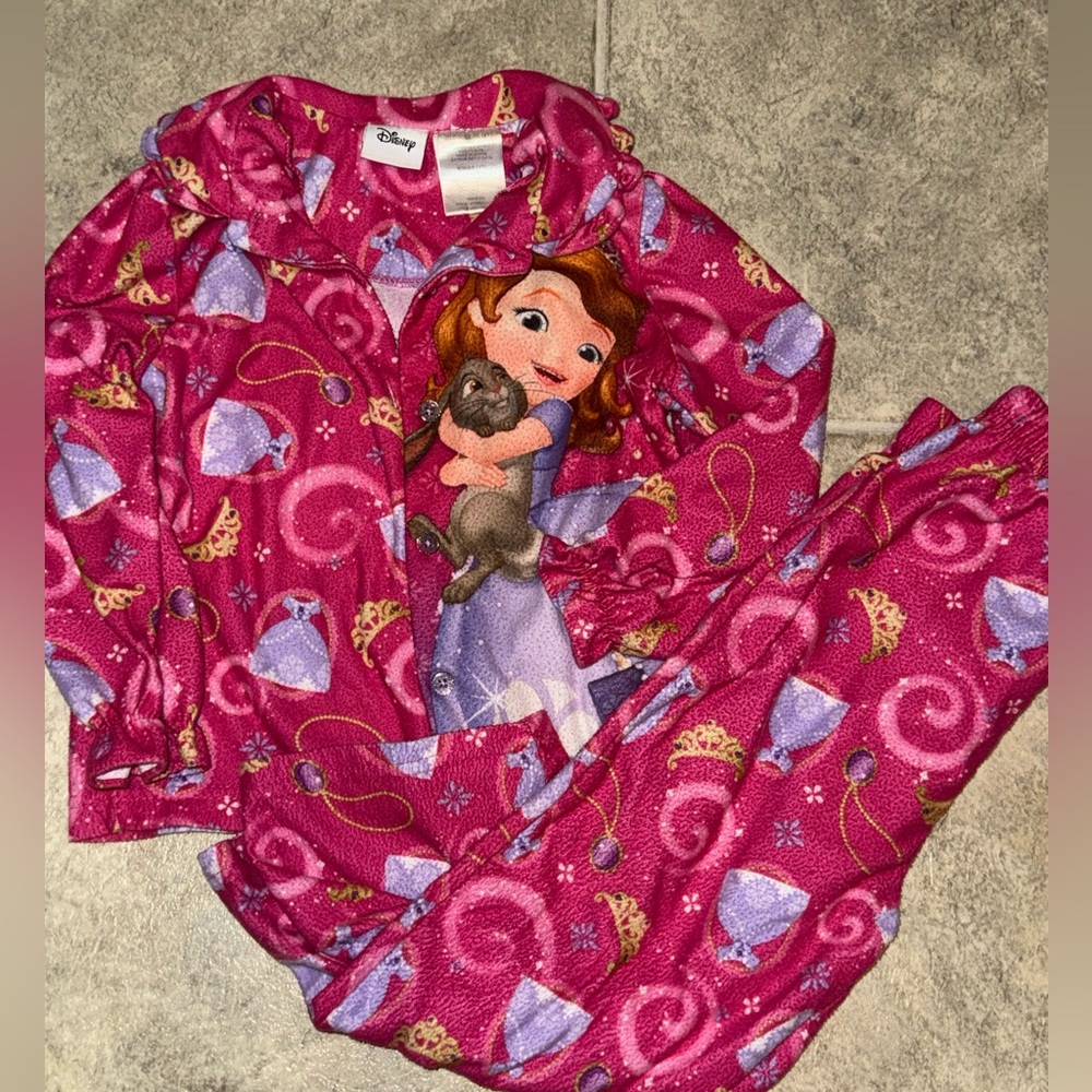 Sofia the first pajama set size 4T